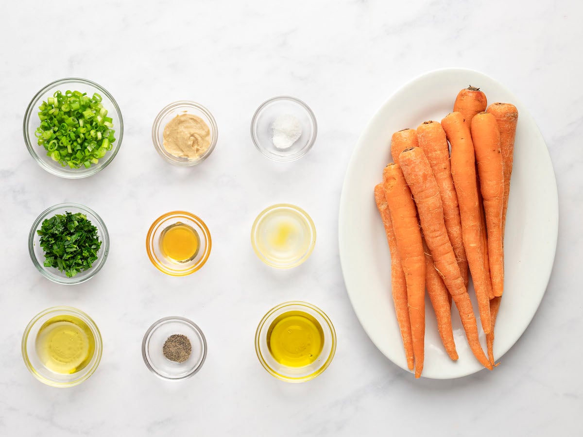 ingredients to make carrot salad