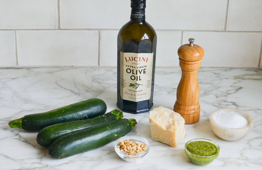 ingredients to make zucchini noodles