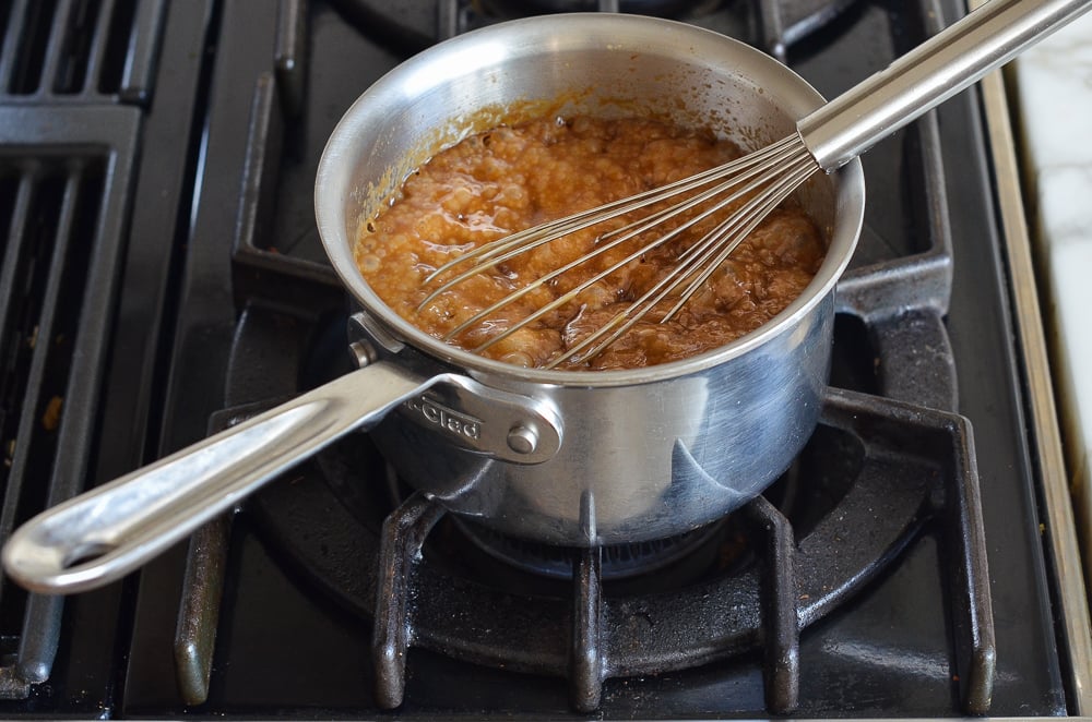 foamy boiling toffee