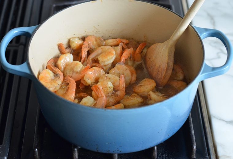 boiled shrimp in broth
