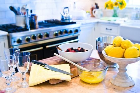 Lemon berry parfaits Lemon berry parfaits