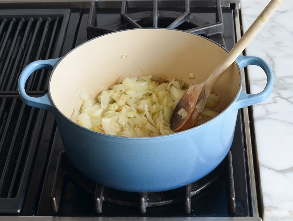 Dutch oven of cooked onions.