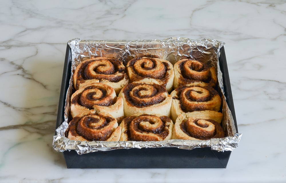 baked cinnamon buns