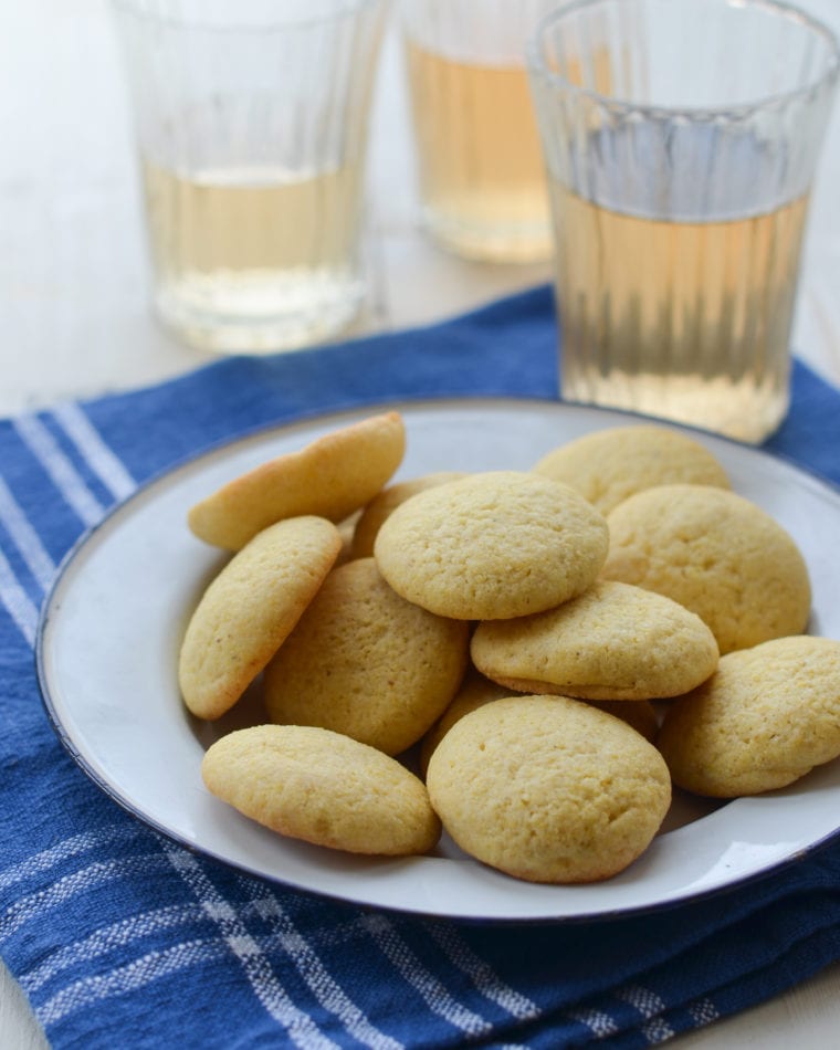 Plate of Italian cornmeal cookies.