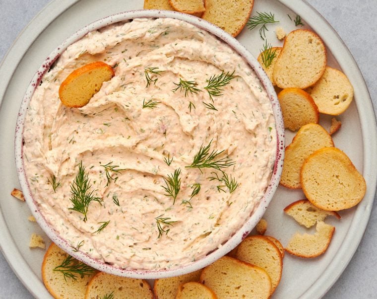 smoked salmon dip on platter with bagel chips