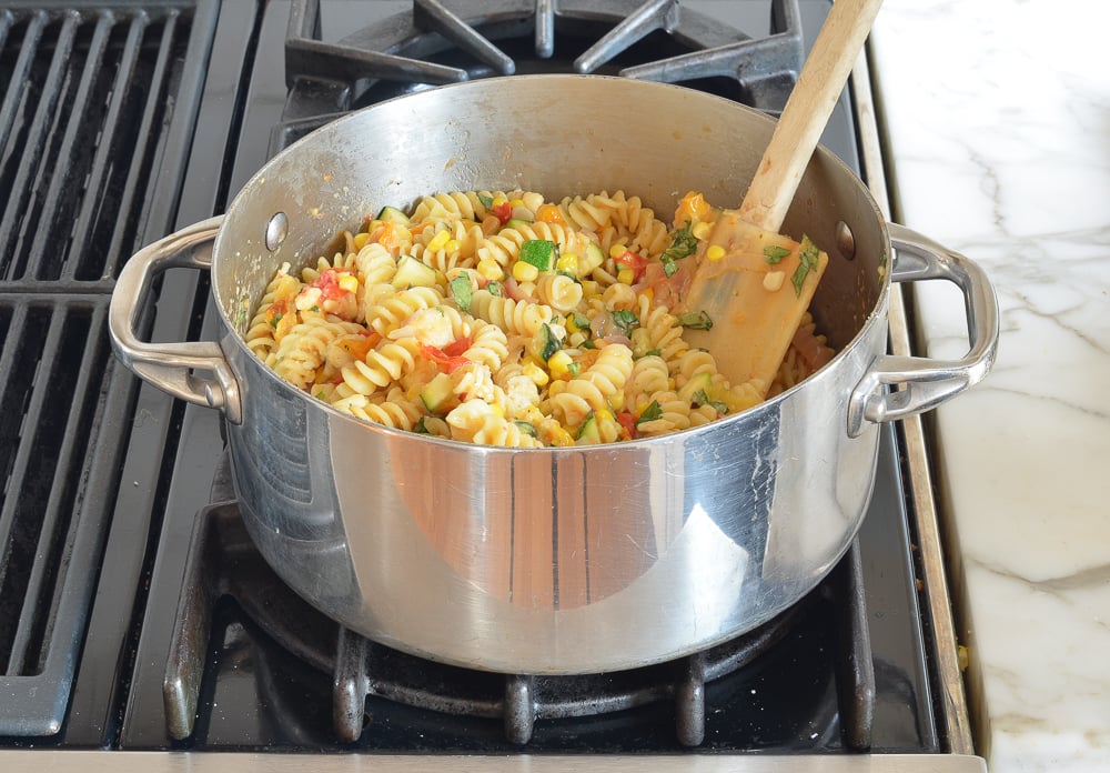 mixed pasta primavera in pot