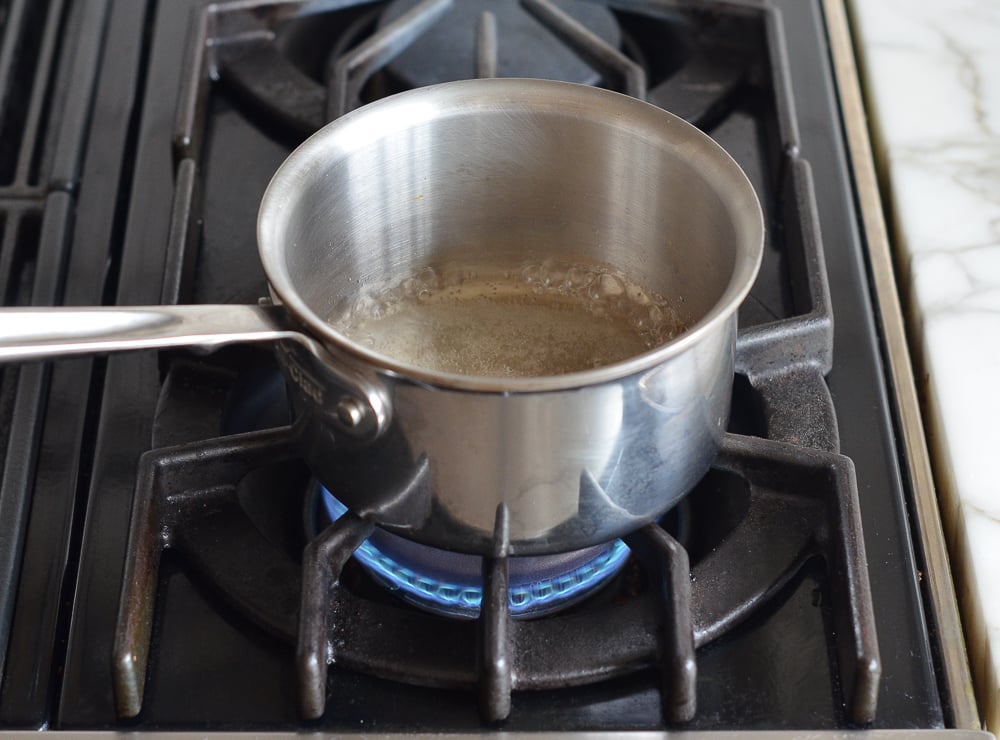 making lemon glaze