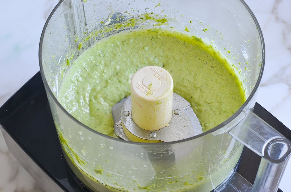 pesto sauce for pasta salad in food processor