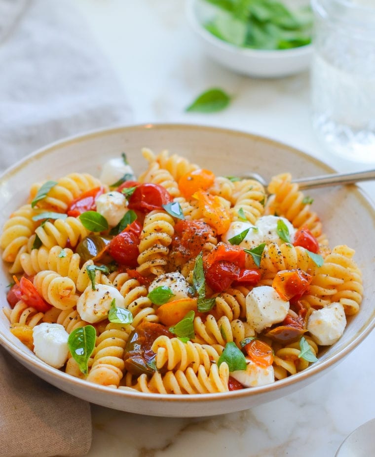 Bowl of fusilli paste caprese.