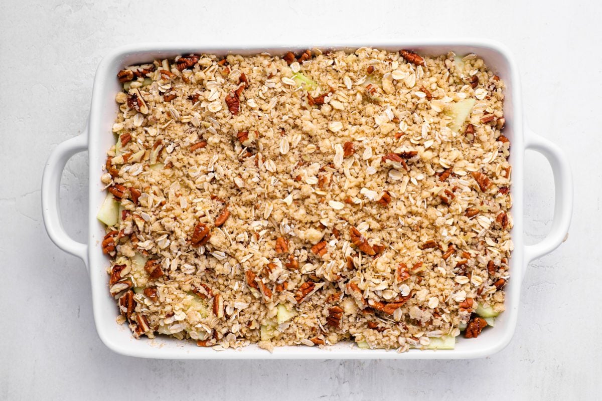 apples covered with the oat topping