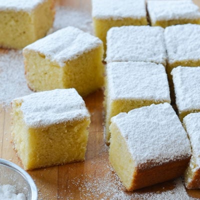 Pieces of powdered donut cake.