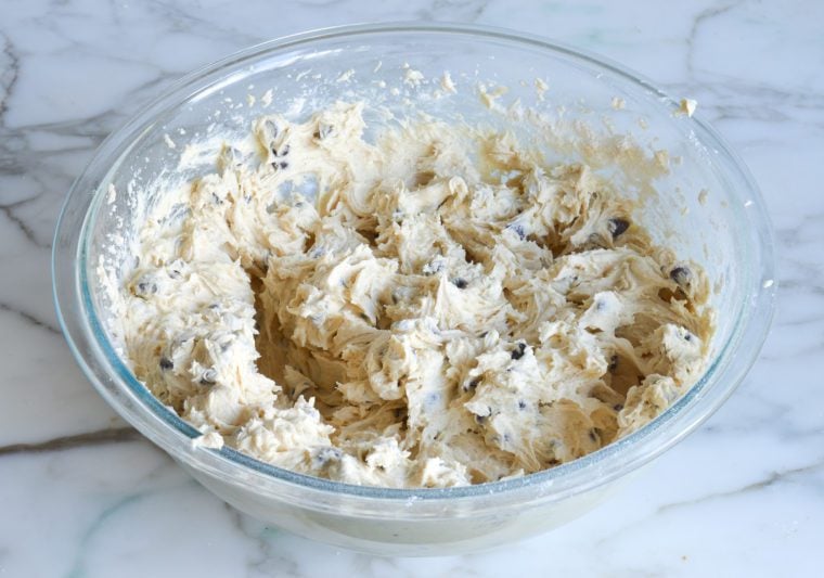 crisp chocolate chip cookie dough