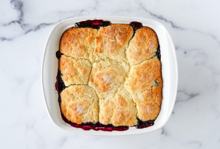 baked blueberry cobbler