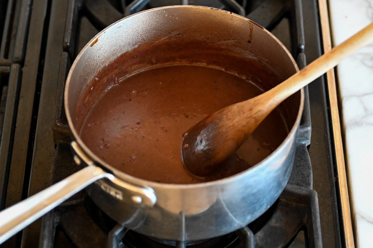 finished red wine sauce