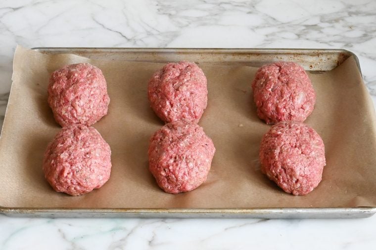 how to form mini meatloaves on baking sheet