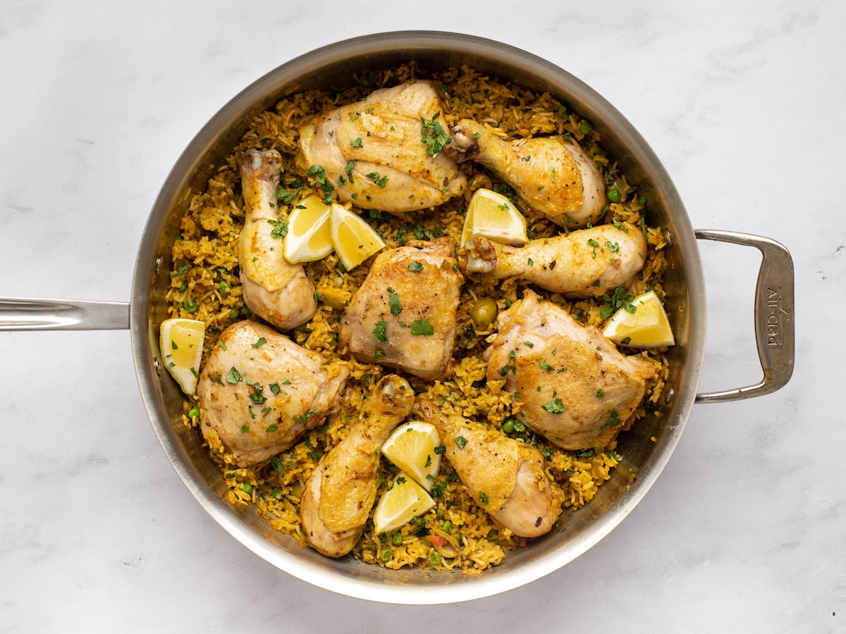 arroz con pollo in skillet