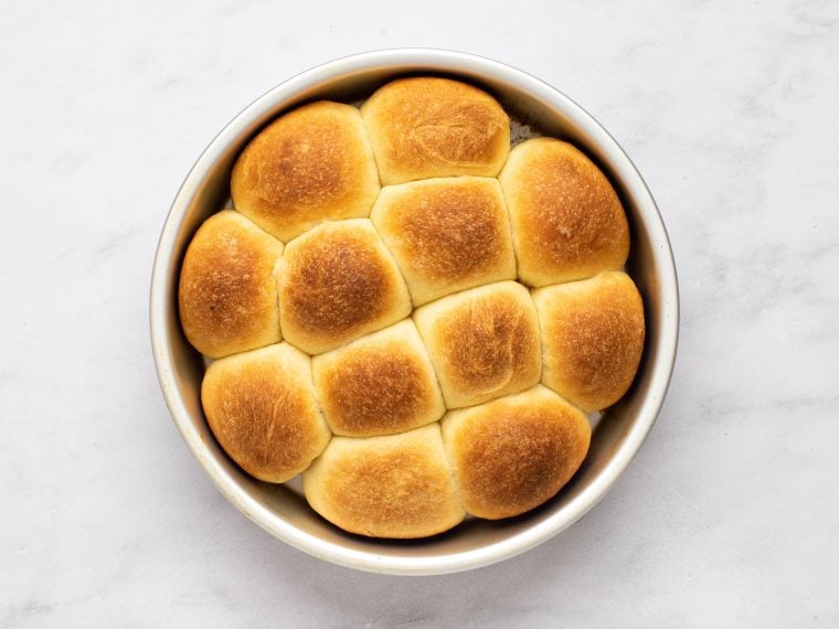 baked dinner rolls