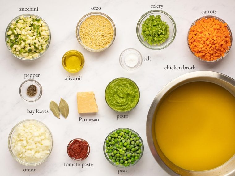 ingredients to make vegetable soup with pesto