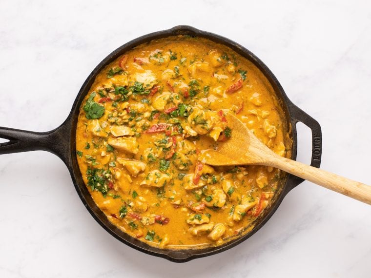 finished panang curry in pan