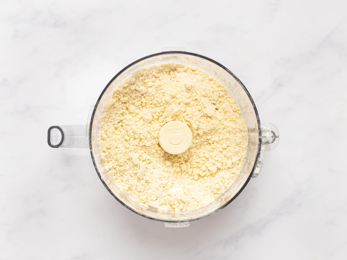 pea size clumps of butter and flour mixture