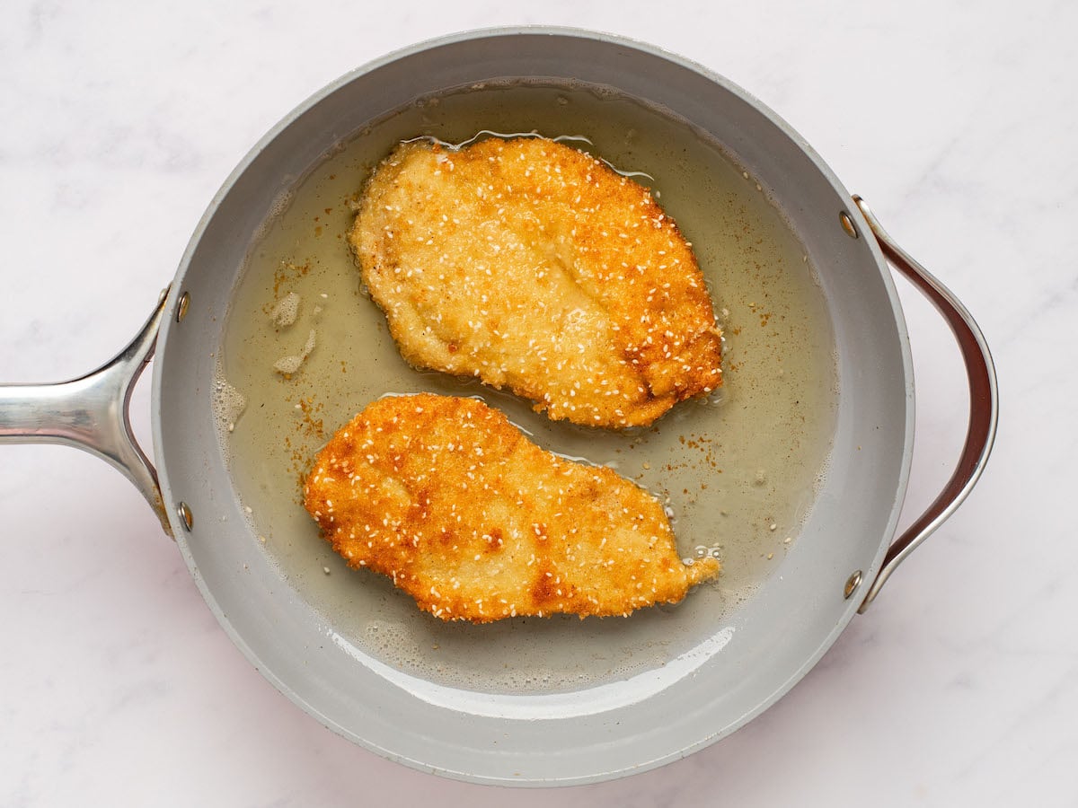 cooked chicken in pan