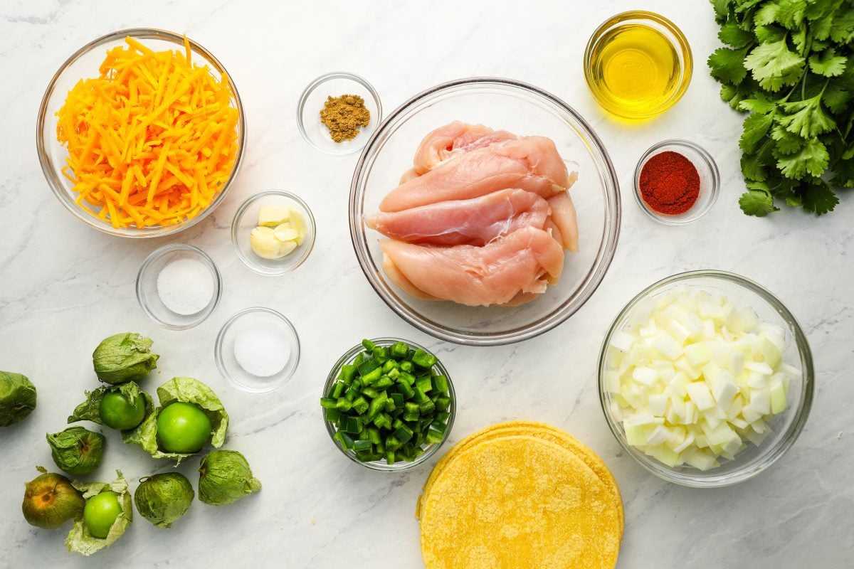 chicken enchiladas ingredients.