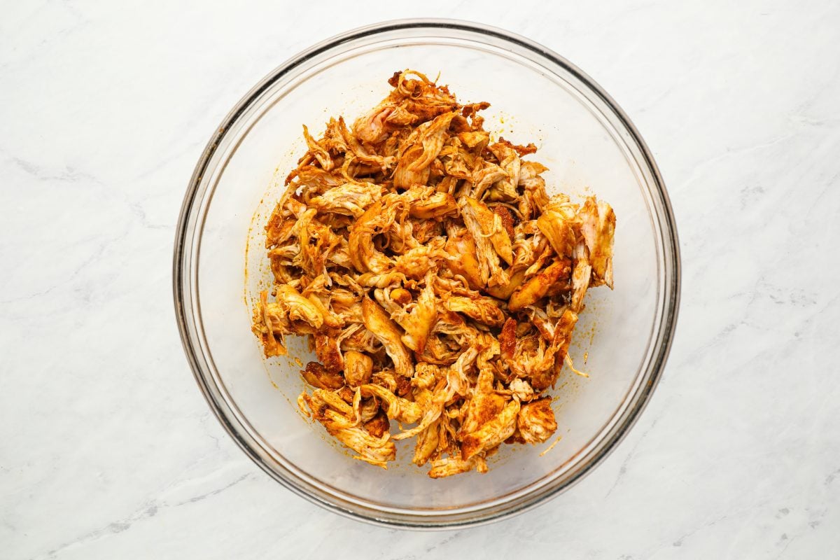 shredded chicken in bowl.