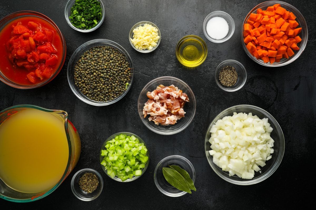 lentil soup ingredients.