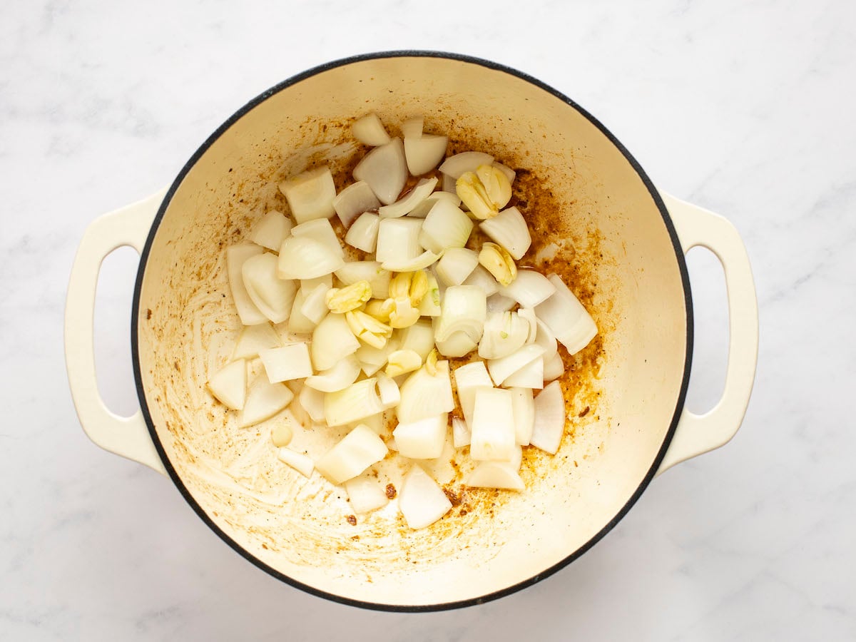 onions and garlic in Dutch oven