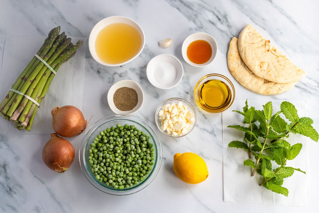 ingredients for green pea and asparagus soup