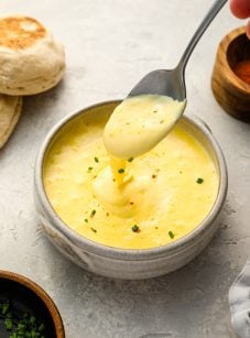 hollandaise sauce in bowl