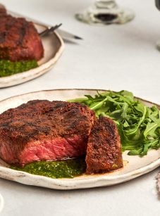 grilled beef tenderloin with chimichurri sauce