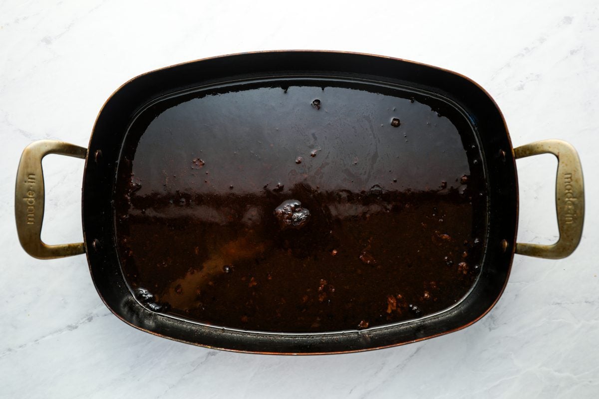 water added to pan drippings in roasting pan