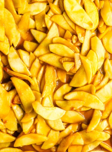 apple pie filling close up