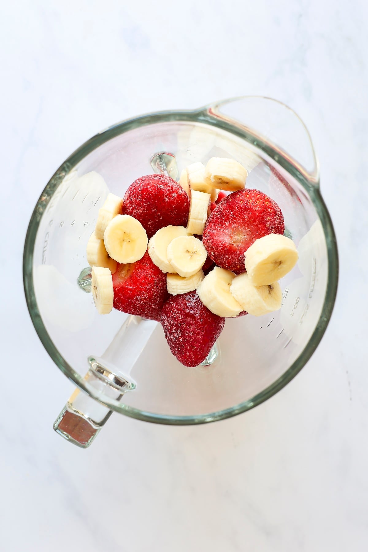 banana and strawberries in blender