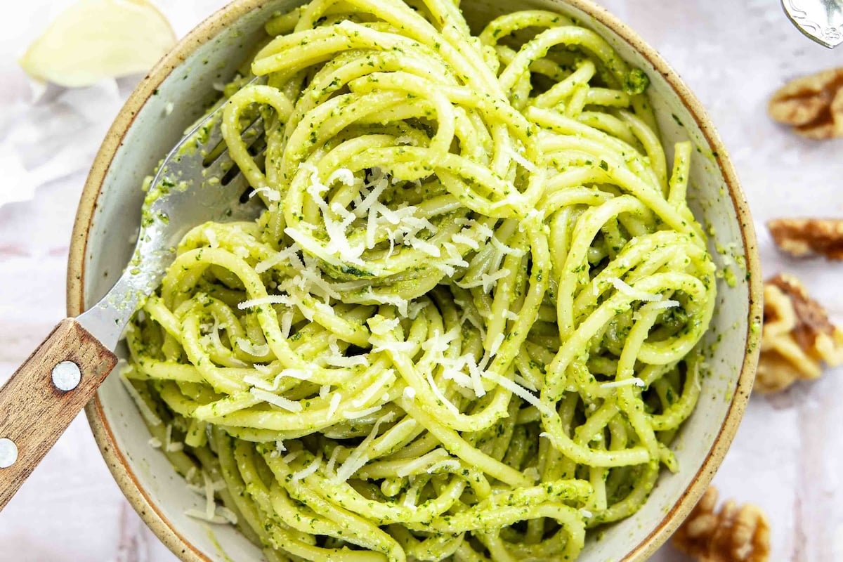 bowl of pesto pasta